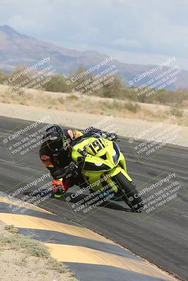 media/May-05-2025-Moto Forza (Mon) [[3c1838c5e5]]/2-B Group/Session 2 (Turn 7 Inside)/